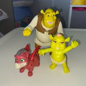 Dreamworks Shrek and Family Playset - Green and Red